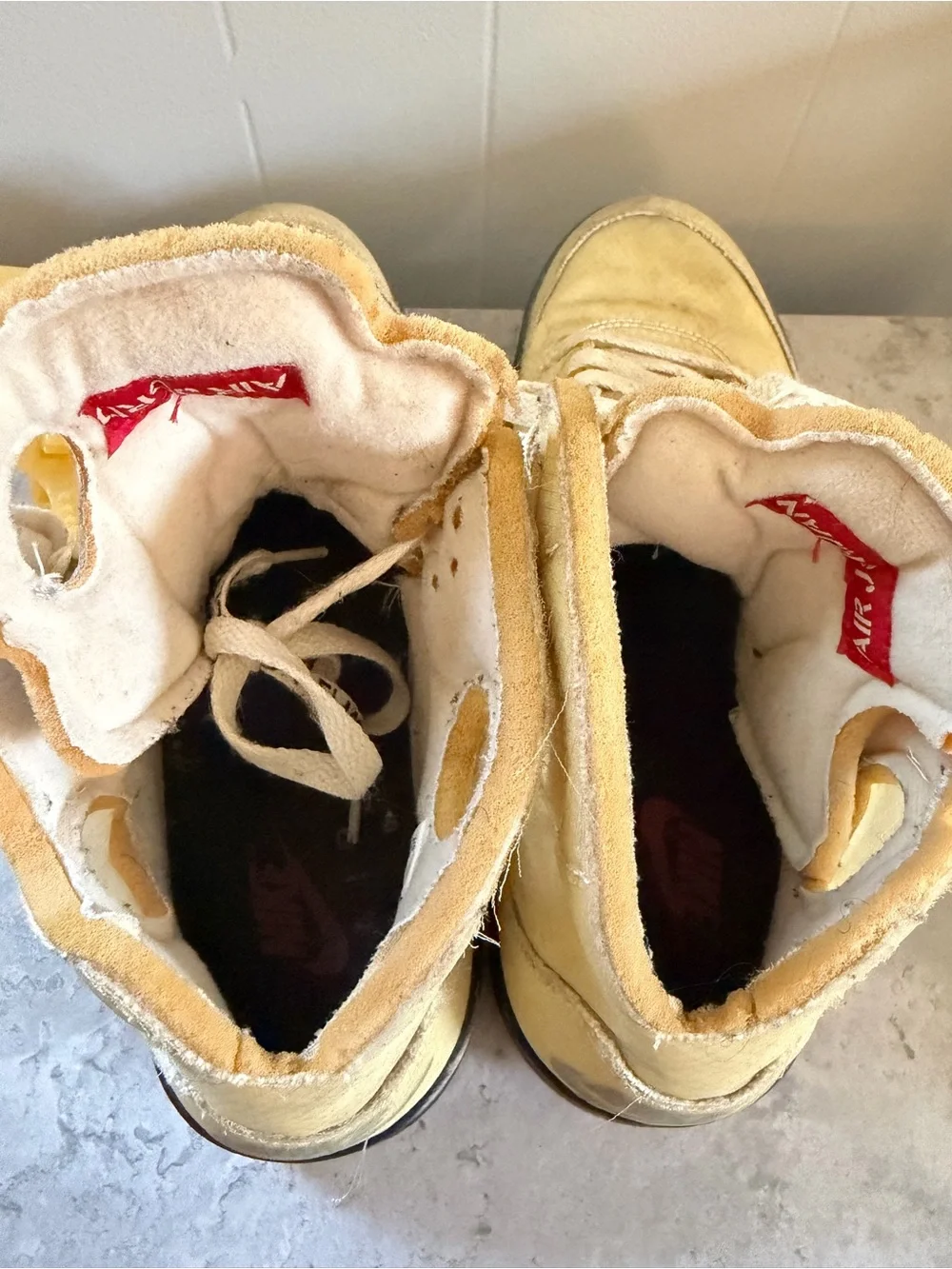 Off-White x Air Jordan 5 “Sail” Men’s 10.5 DH8565-100